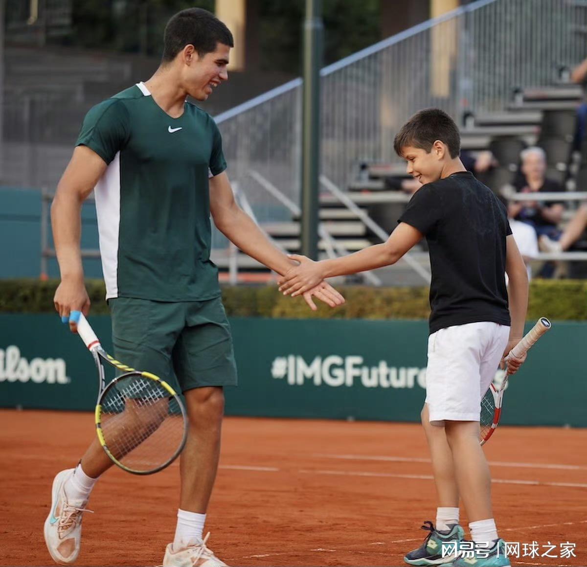 海梅仍在埃, 他的哥哥卡, 海梅从小就 海梅仍在埃, 他的哥哥卡, 海梅从小就
