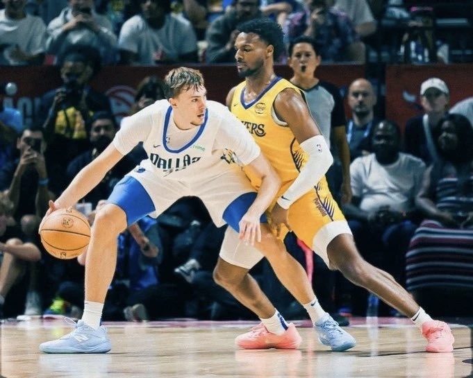 Ujozl, 我所见所闻, inews