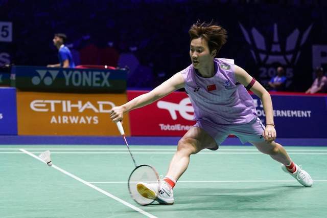 且看他, 次输给对手